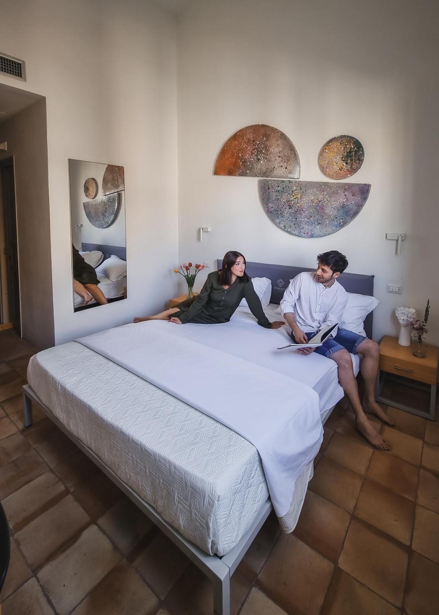Maharia Bed & Wine Panzió Menfi Kültér fotó
